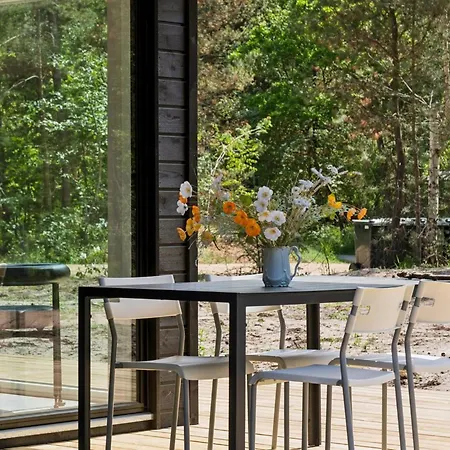 Gizelle - 200m From The Sea By Interhome *