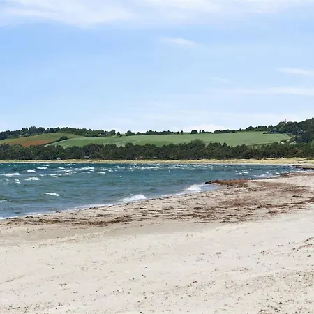 Vakantiehuis Gizelle - 200m From The Sea By Interhome *